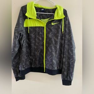 Nike Women’s Jacket Size XL